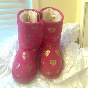 Beautiful Harper Canyon hot pink boots